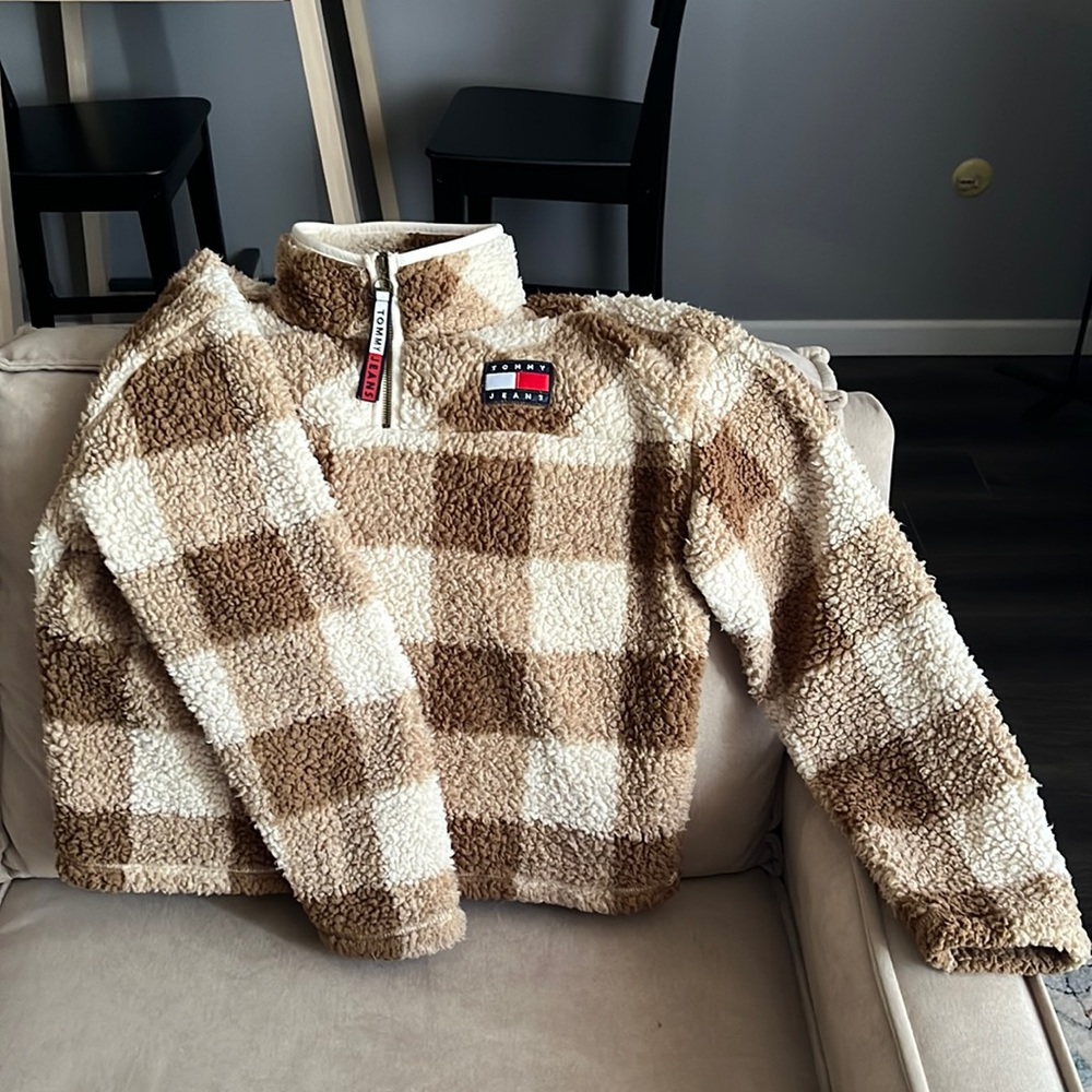 Tommy Hilfiger Sherpa Long Sleeve Quarter Zip - Medium